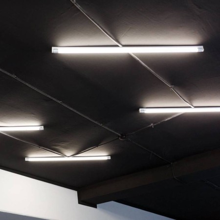 Tube LED T8 60 cm 9W avec détecteur de mouvement micro-ondes - 100lm/w - 6000K