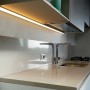 Profilé d'angle en aluminium pour ruban LED avec diffuseur - 16x16mm - 4 agrafes - 2 embouts - 2 mètres